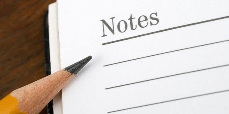 taking poker notes pic